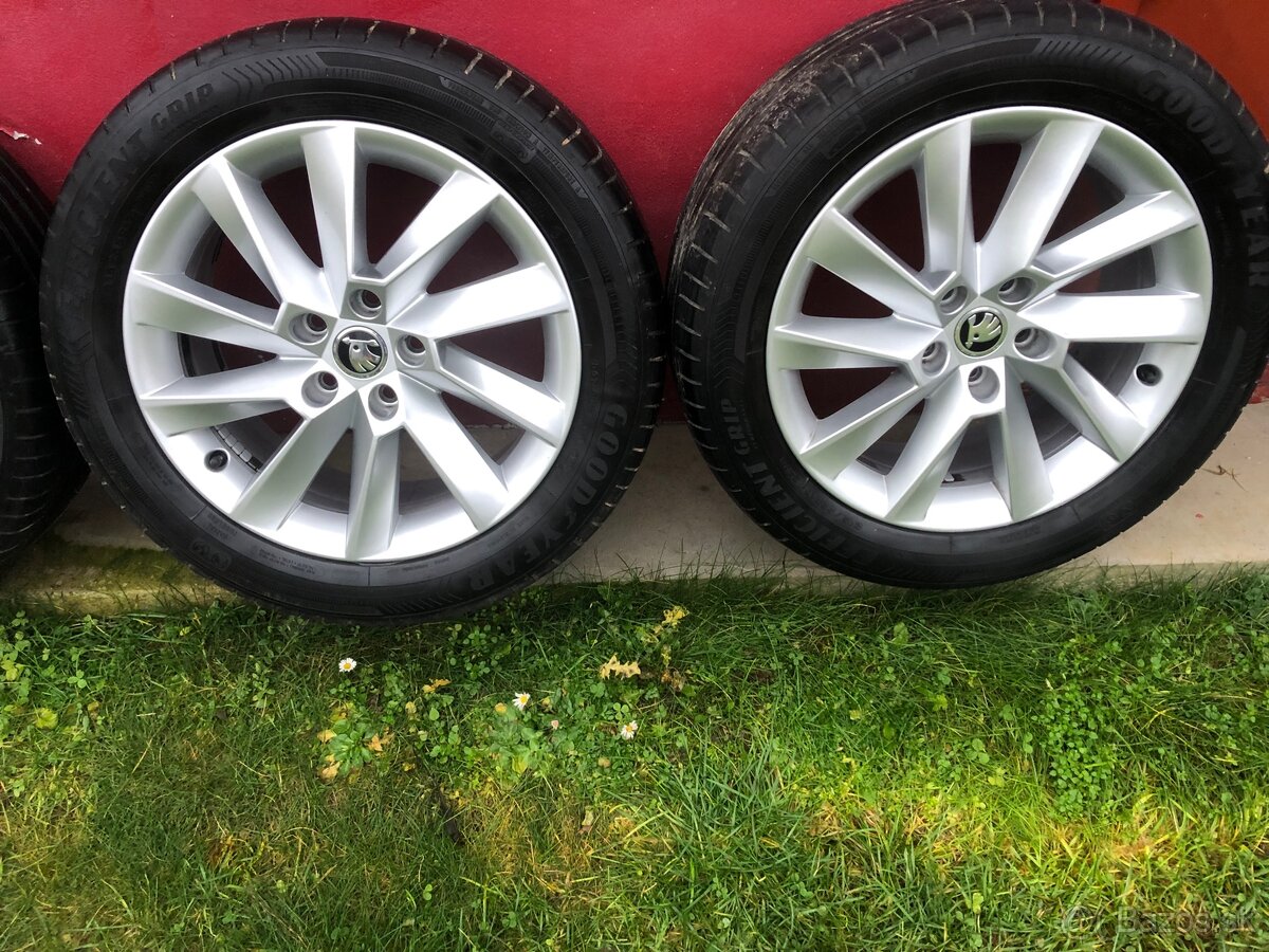 Elektróny originál SKODA SUPERB - 3