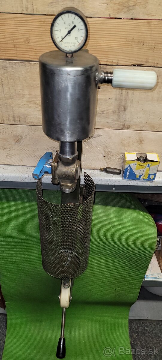 Vyrobnik sampanskeho - 3