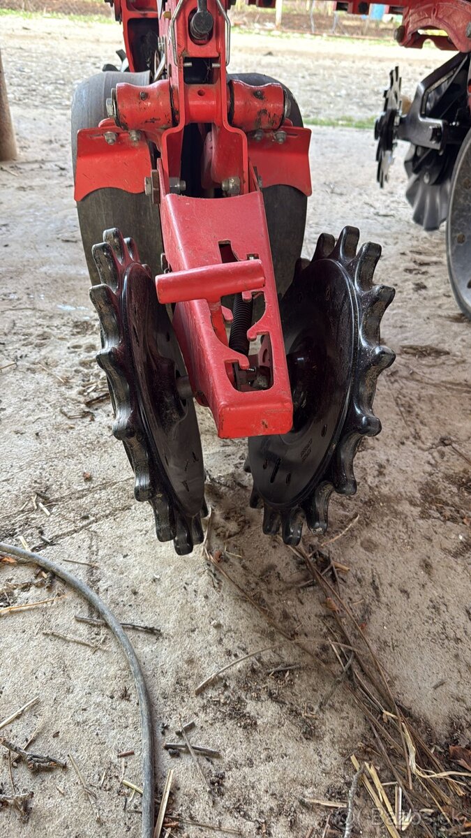 Horsch Väderstad KINZE John Deere a ďalšie - 3