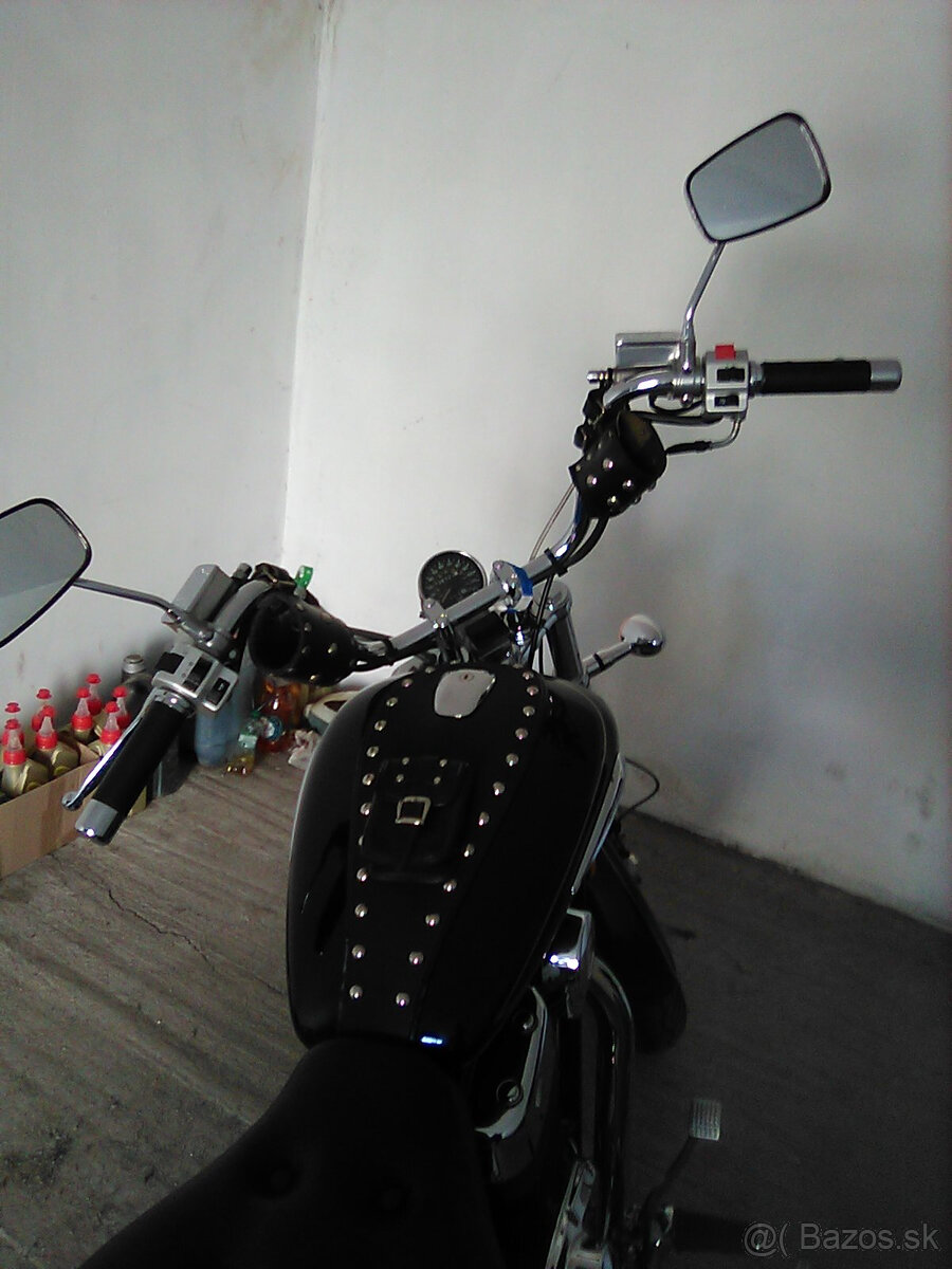 Suzuki Intruder 1400 - 3