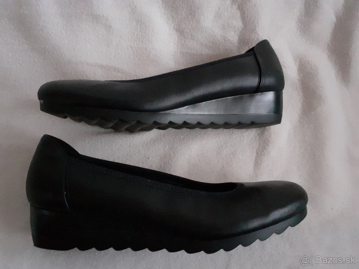 Dámske lodičky Deichmann Graceland č.40 - 3