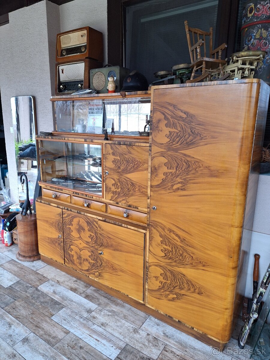 Starý nábytok vitrína - 3