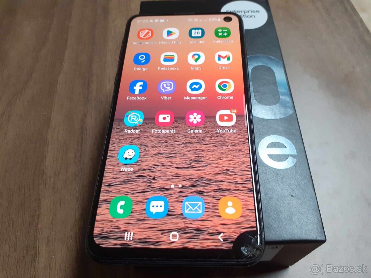 Samsung Galaxy S10e - 3