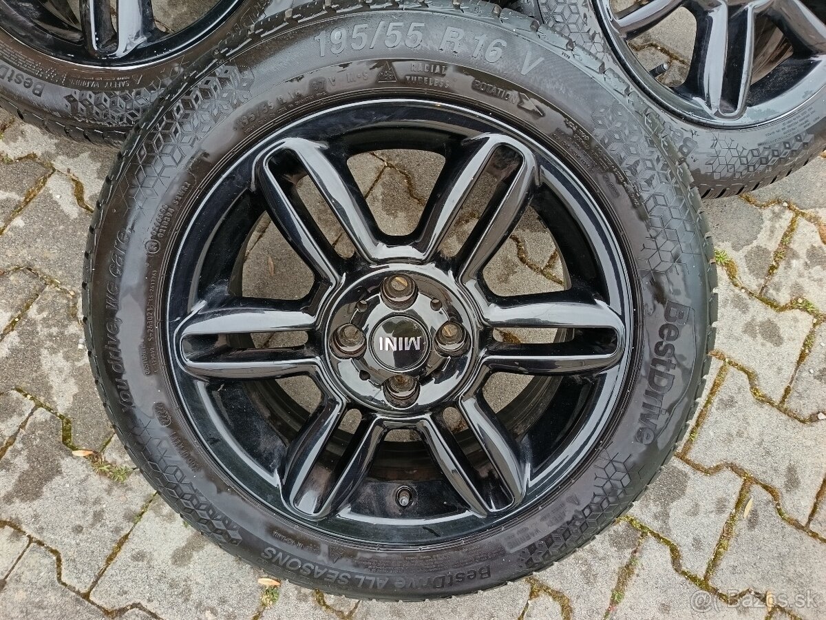 MINI original disky + celoročné pneu - 3