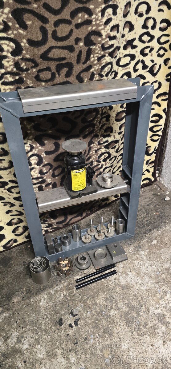 Hydraulický lis 20T - 3