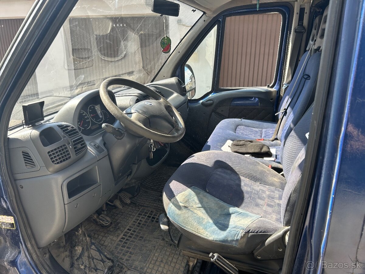 Predám Fiat ducato 2.3.JTD 9 miestne - 3