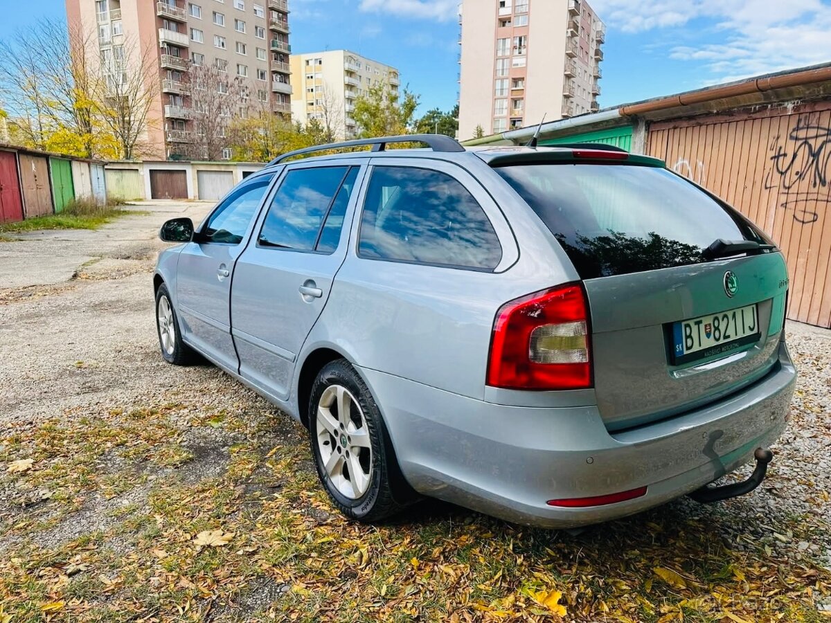 Škoda Octavia 1.2TSI DSG Elegance - 3