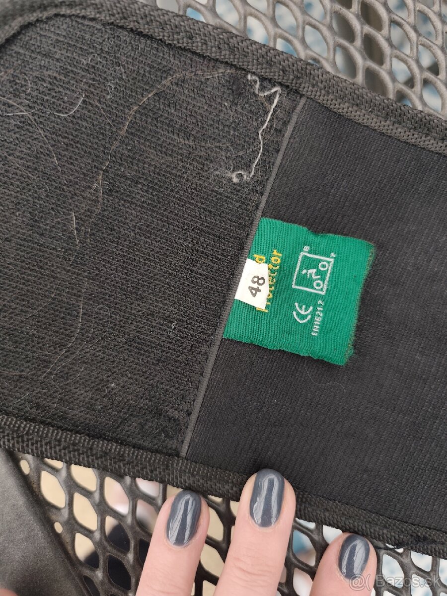 Predám detskú jazdeckú prilbu s korytnačkou spolu - 3