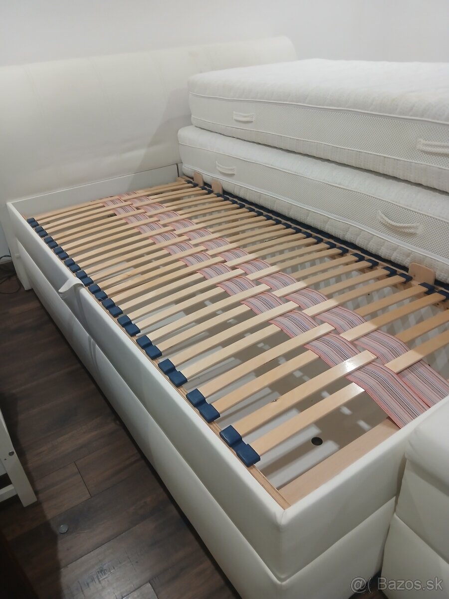 Manželská posteľ - 3