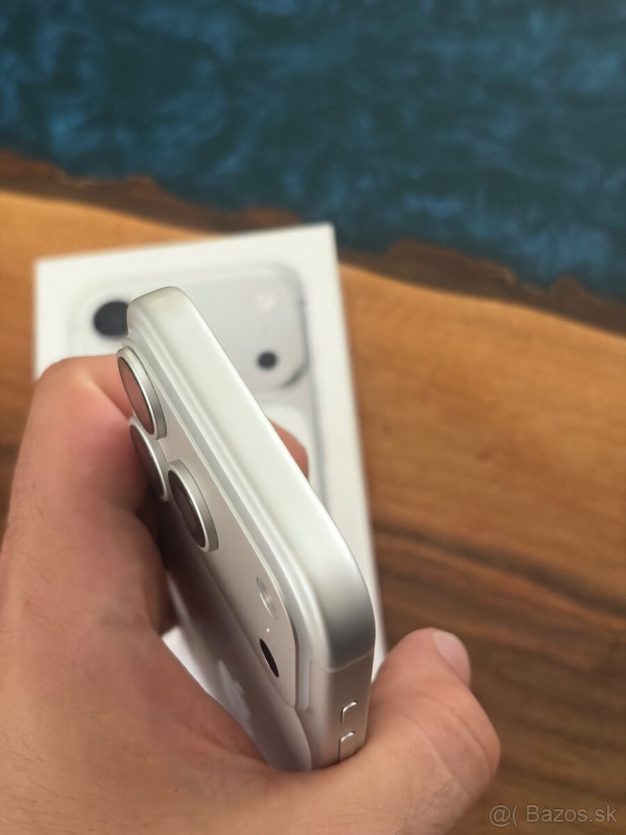iPhone 17 Pro 256gb Silver top stav - 3