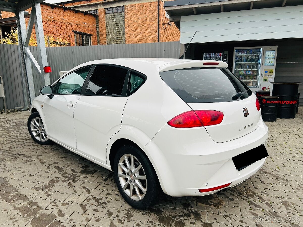 Seat Leon 2.0 TDI 103kW BMM Sport r.v.2010 - 3