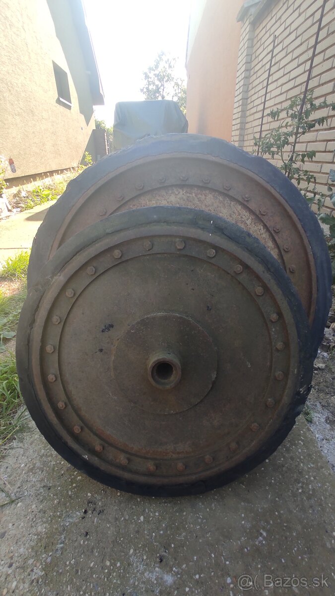 predám kolesá z nemeckého tanku - 3