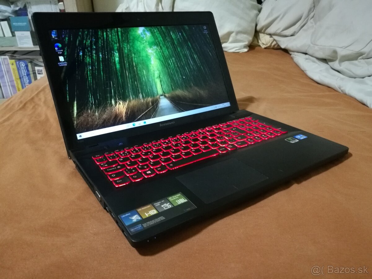 Lenovo Y500. i7-4-jadro. 15,6 FHD. 16 GB RAM. 256 GB SSD+1TB - 3