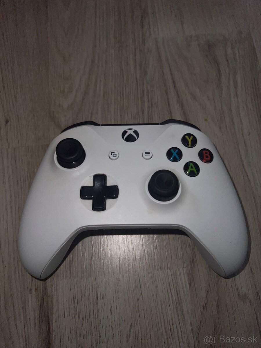 Predám Xbox One S 500 GB - 3