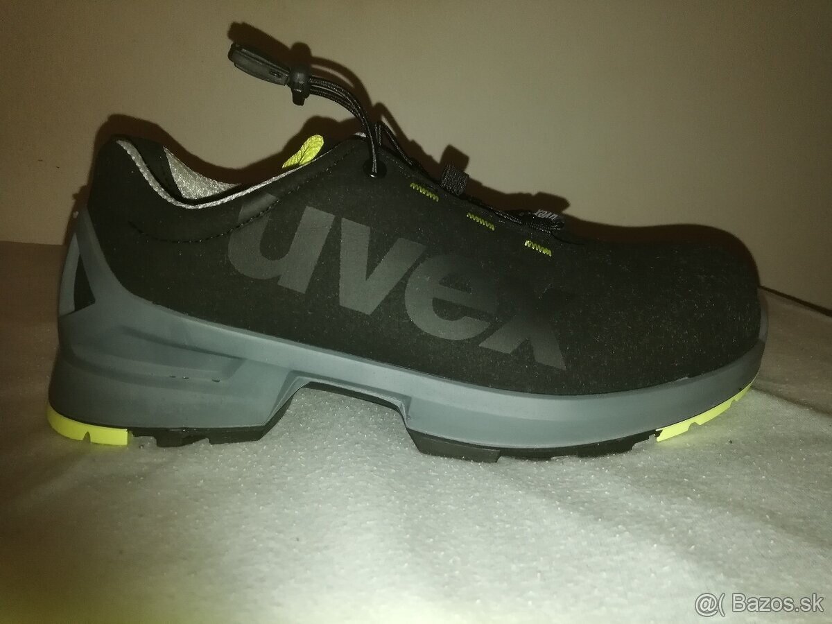 Pracovná obuv Uvex S2 - 3