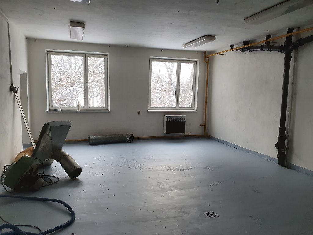 Prenájom - komerčné Priestory 200 m2 v Levoči. - 3