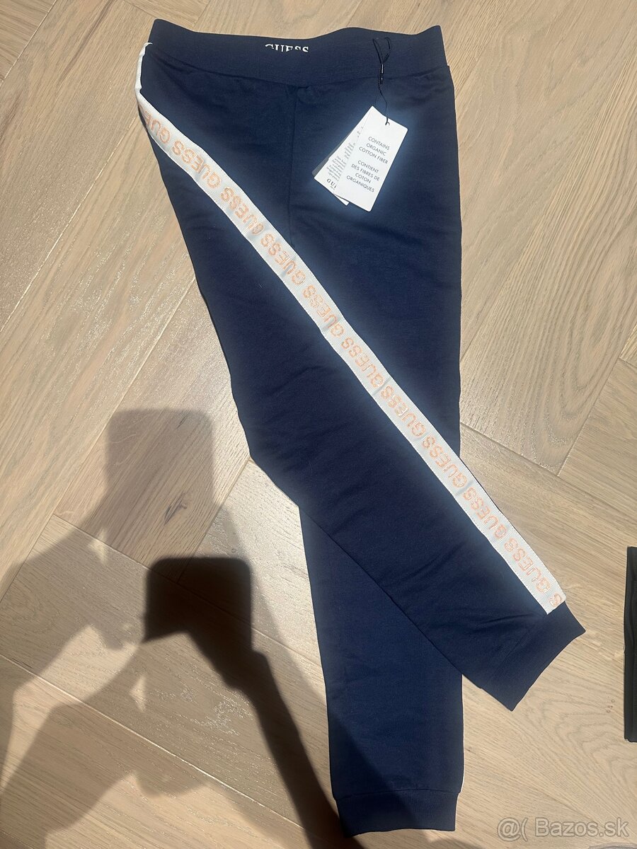 Úplne nové Guess tepláky s vysačkami. Veľkosť 6-7 rokov. - 3