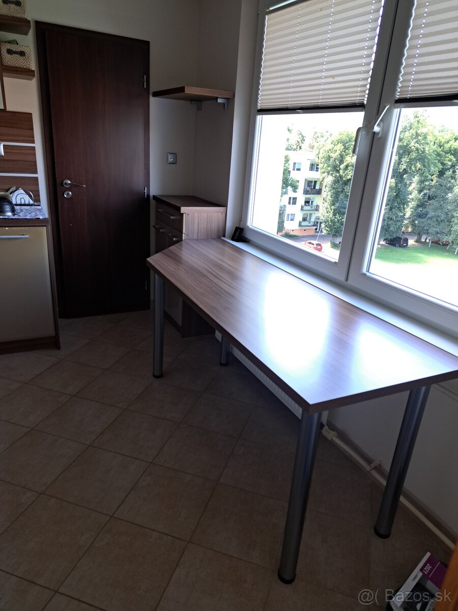 Kuchynská linka - 3