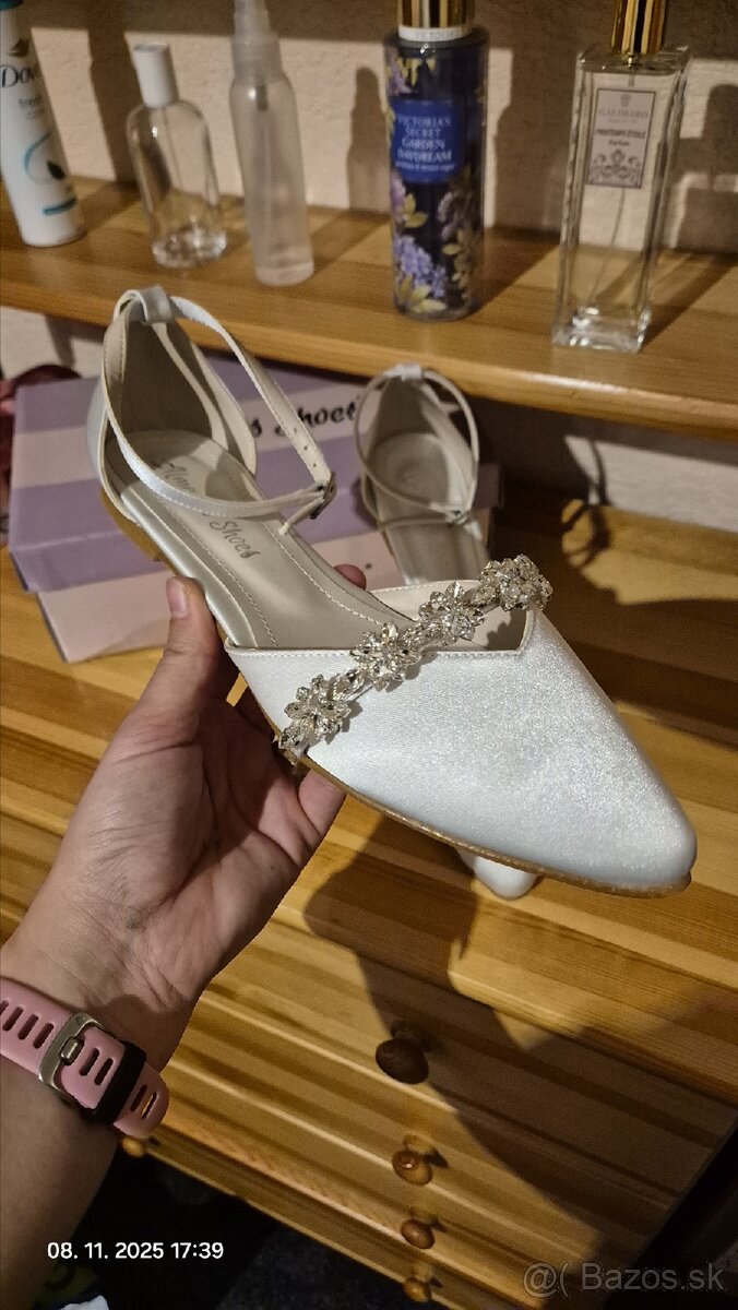 Trendyol biele strieborne balerinky na zapinanie 42 - 3