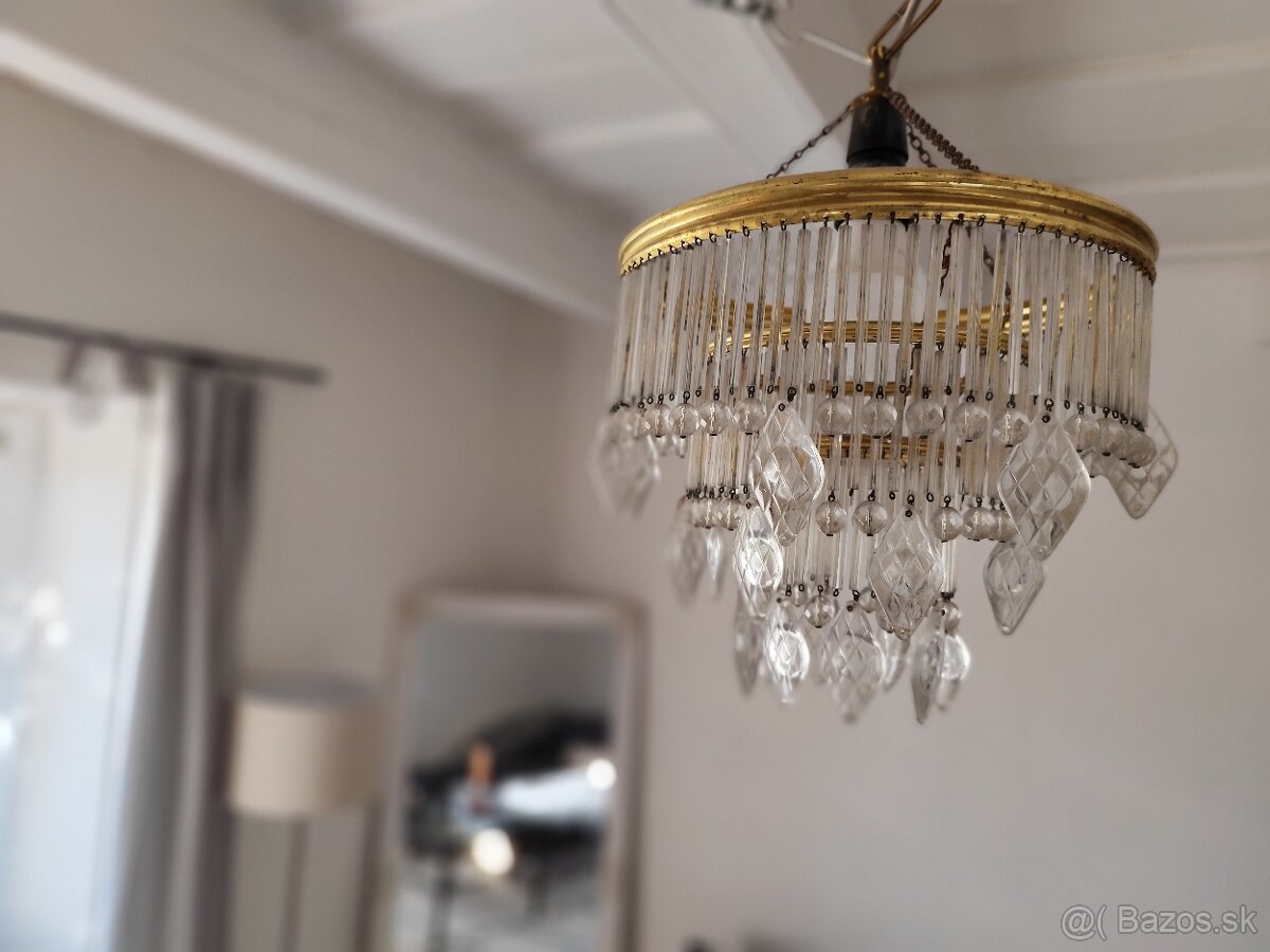 Vkusny zariadeny zatepleny dom s uspornym podl. kurenim - 3