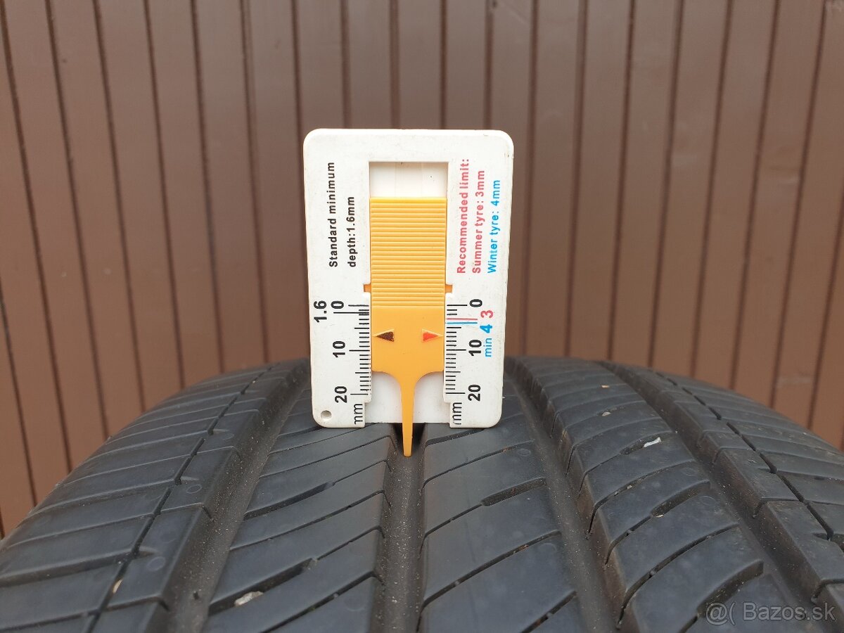 Kumho 215/50 R18 Letné 4ks - 3