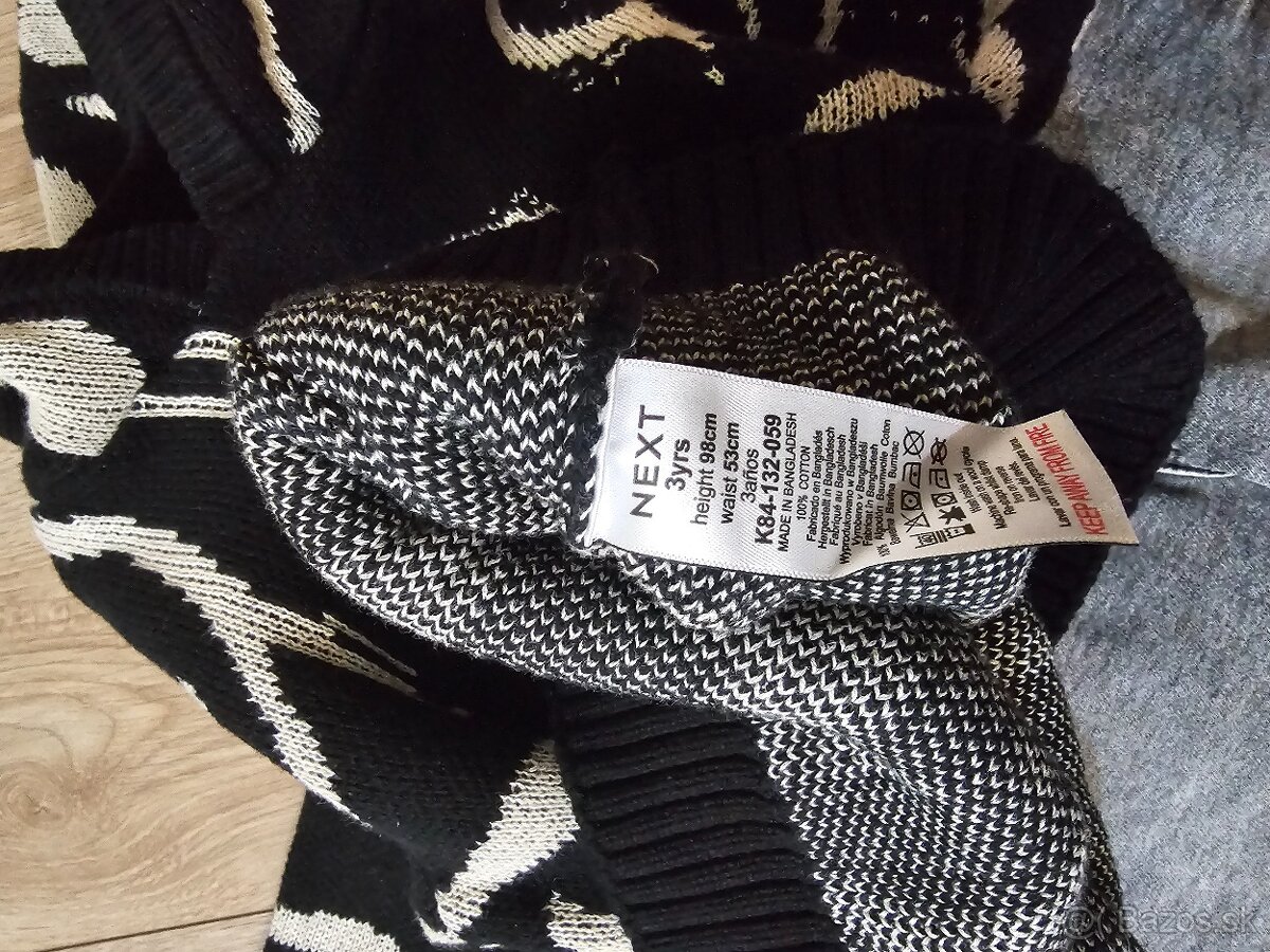 Na predaj sveter a rifle 3-4ročné - 3