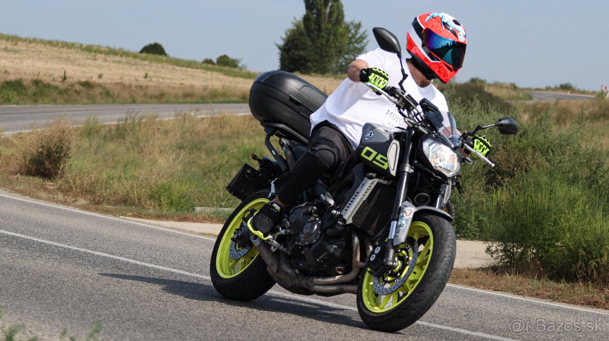 Yamaha MT 09 (2016) - 3