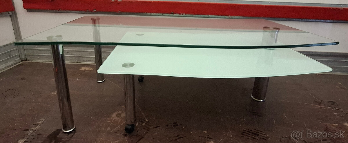 Predam konferencny skleneny stolik - 3