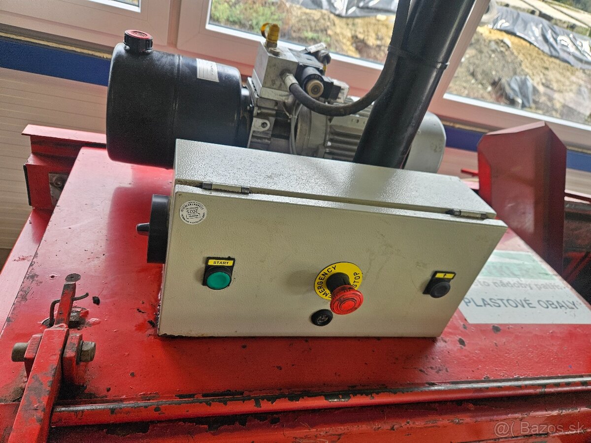 Paketovací lis LUX - dvoukomorový - 3