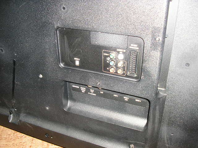 Predam LED televizor - 3