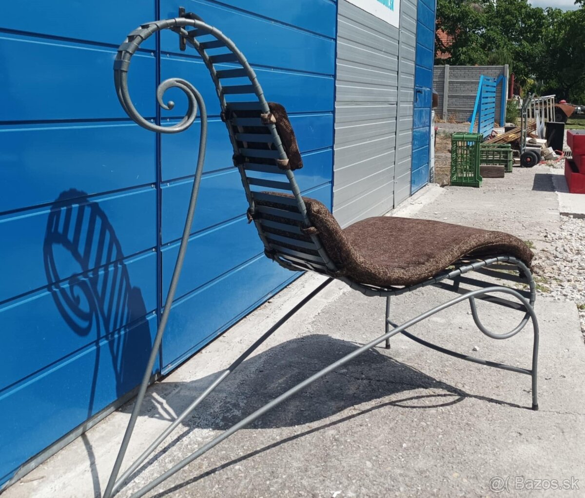 PREDÁM KOVANÉ KRESLO, PALÁRIKOVO - 3
