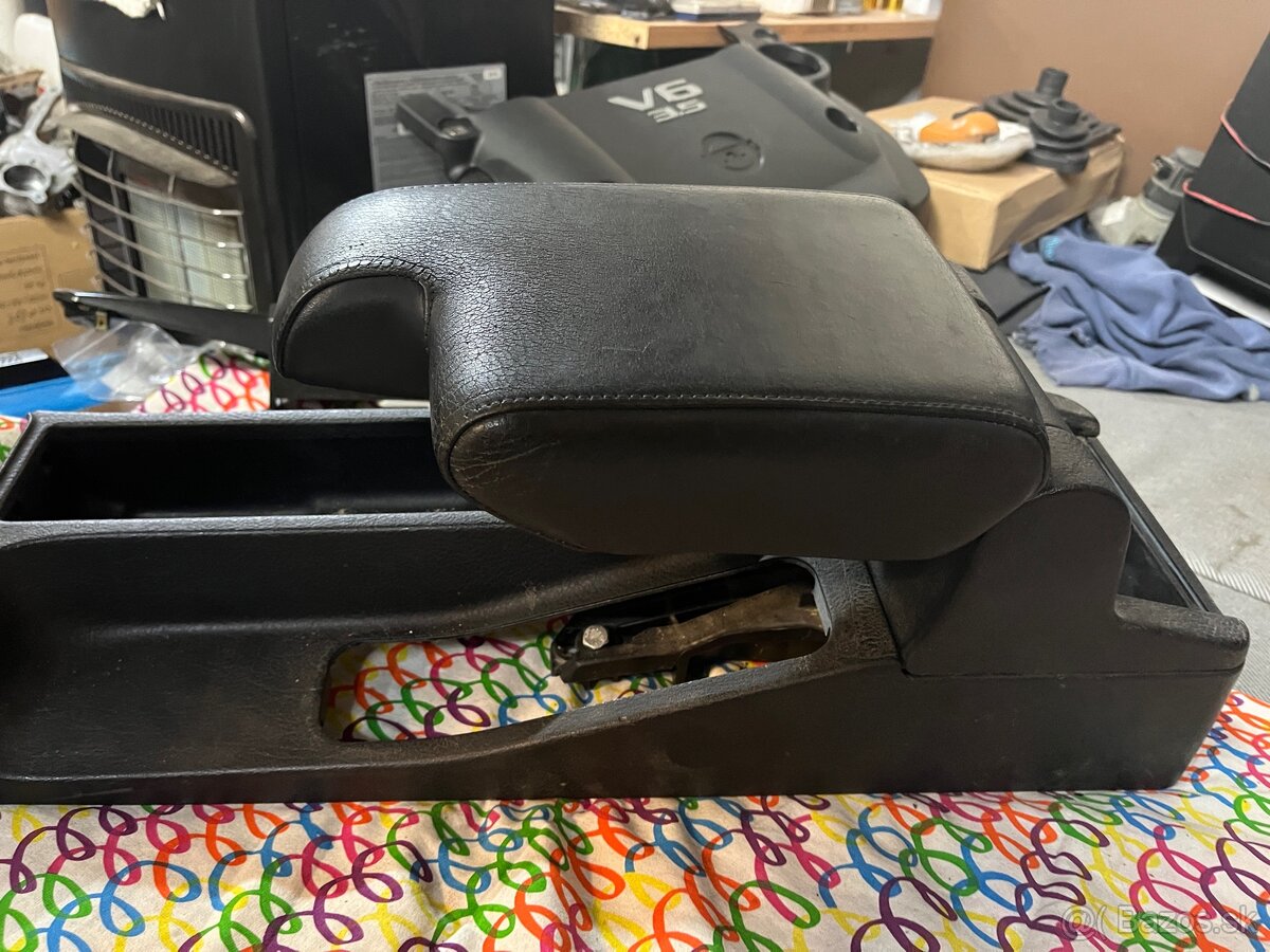 Bmw e36 laktovka opierka - 3