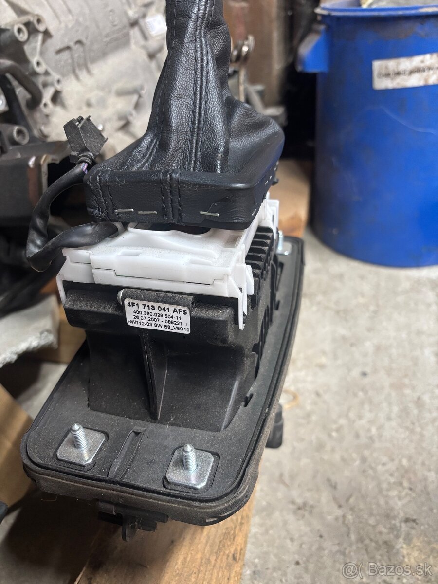 Audi a6c6 zámok radenia / spínač voliča prevodovky - 3