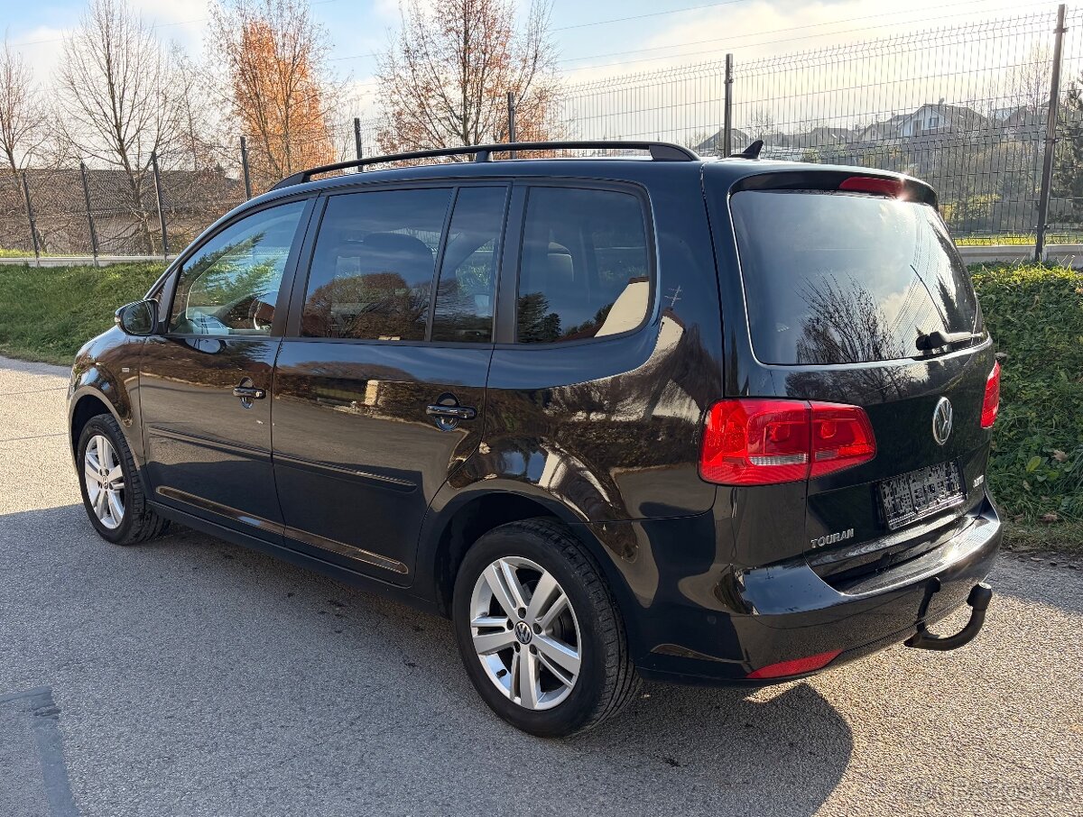 Volkswagen Touran 2.0 TDi, A6, MATCH - 3