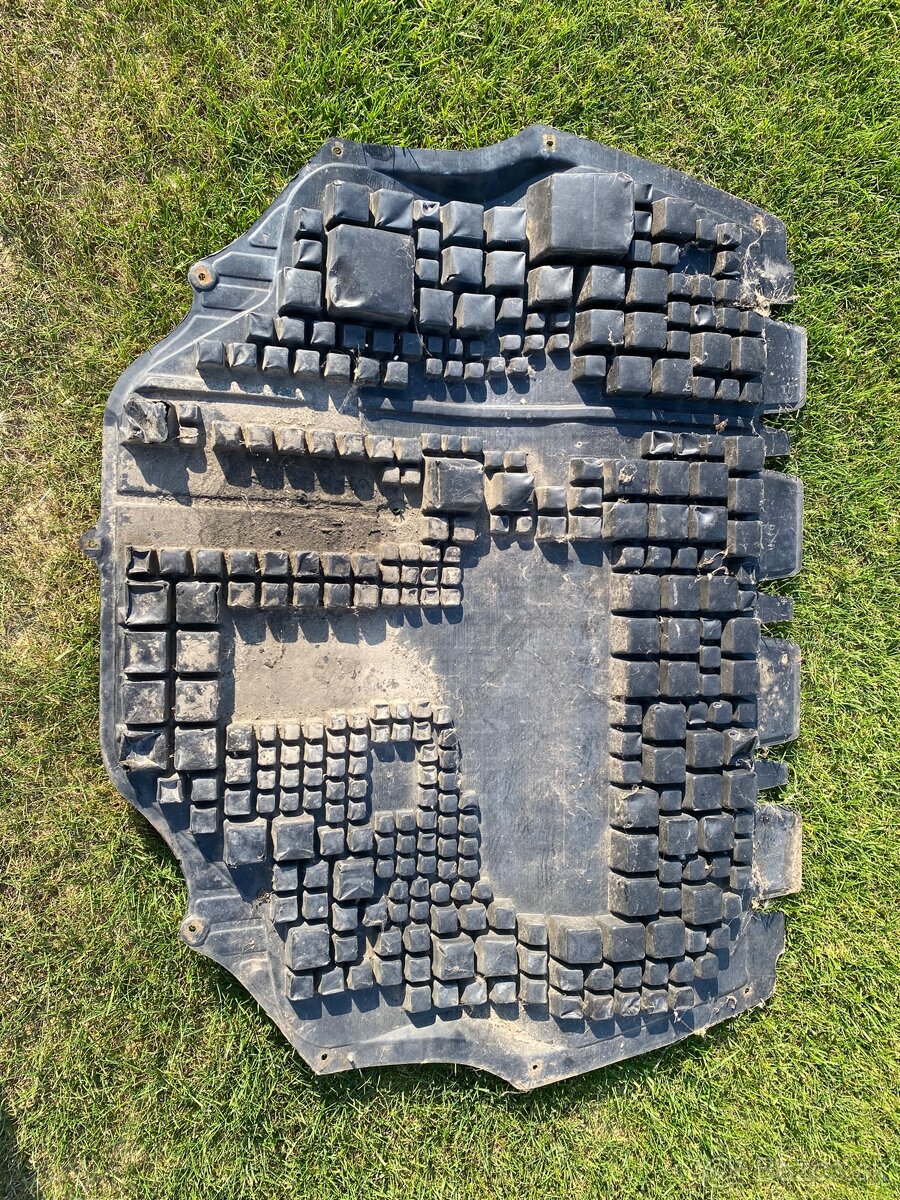 Spodný kryt fabia polo - 3