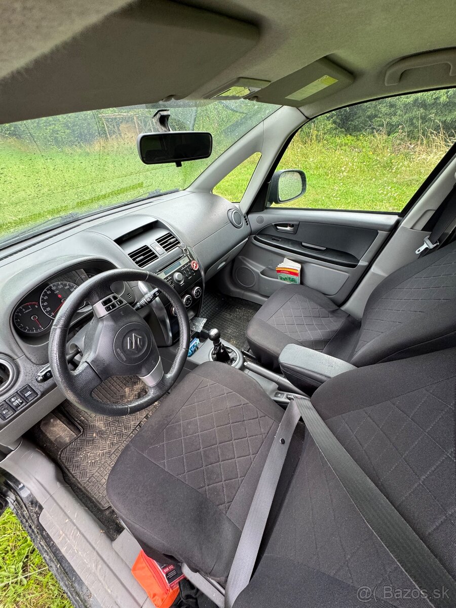 Suzuki sx4 - 3