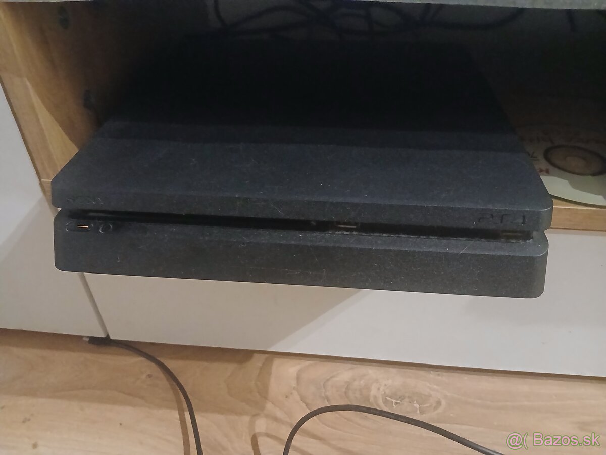 Playstation 4 500GB - 3