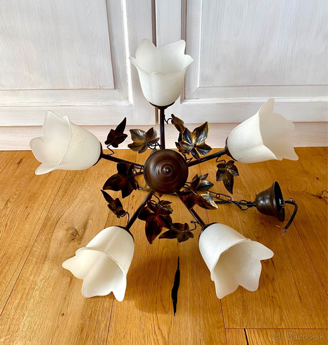 Starý romantický kovaný lustr - 3