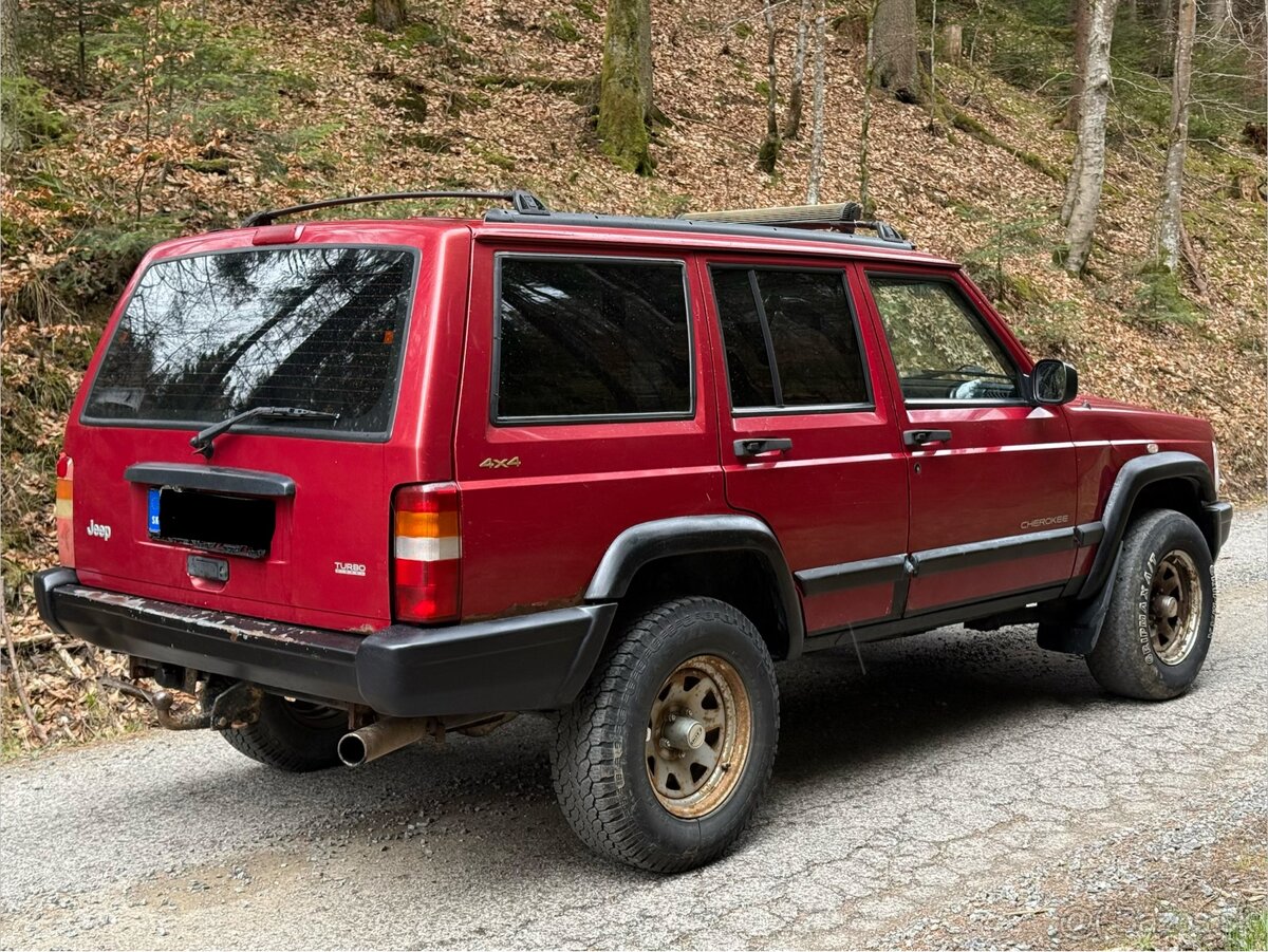 Jeep Cherokee XJ - 3