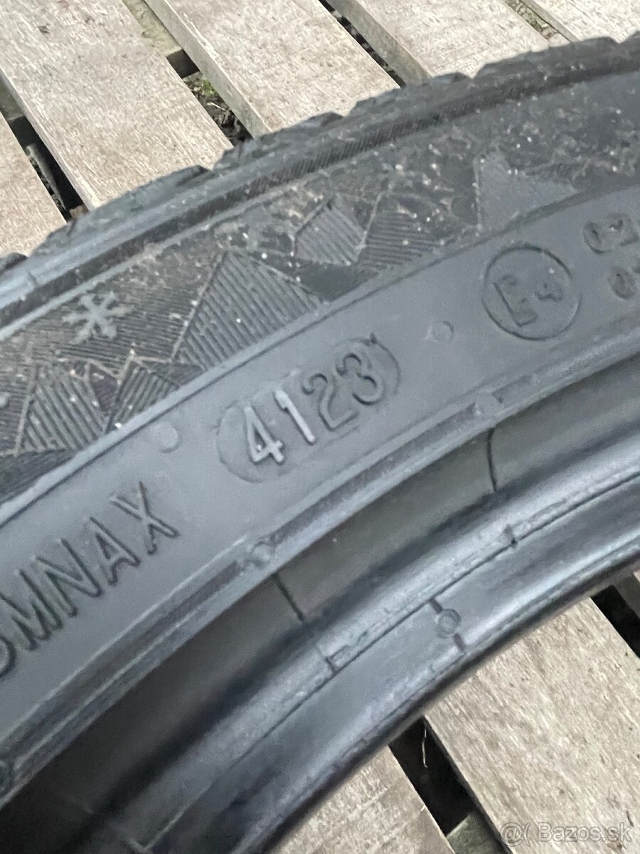 Kusovka 2023 225/45 R17 Semperit - 3