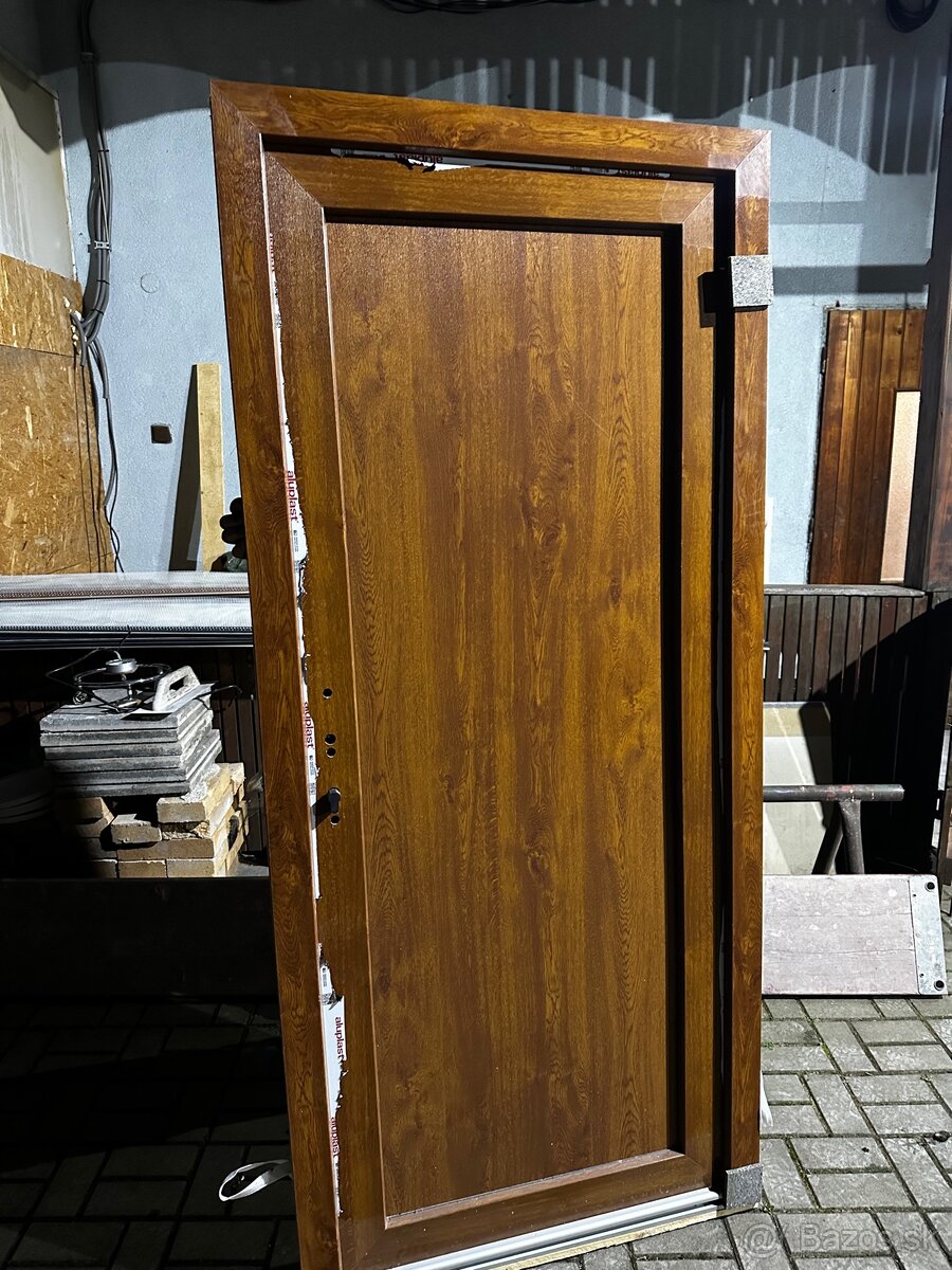 Vchodové plastové dvere - 3