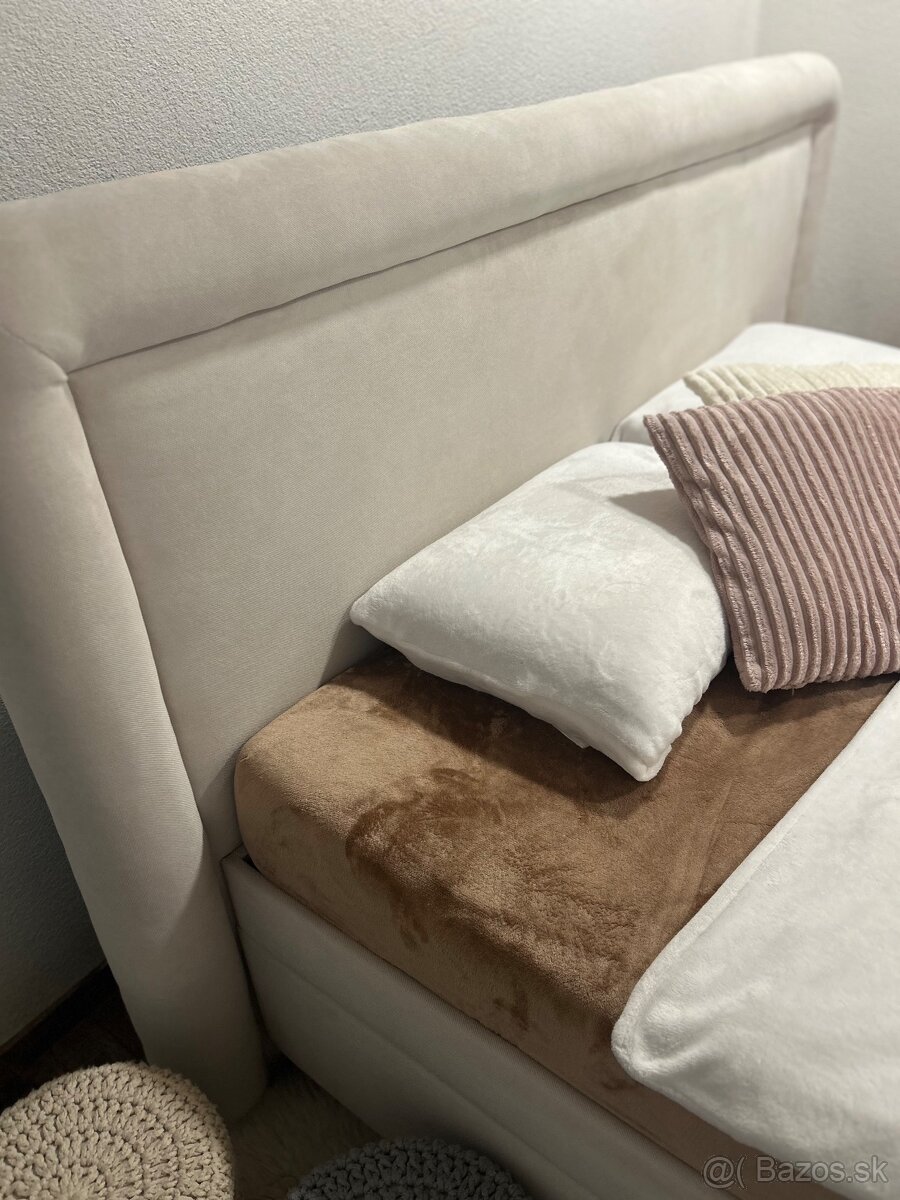 Čalúnená posteľ 180x200 s matracmi - 3