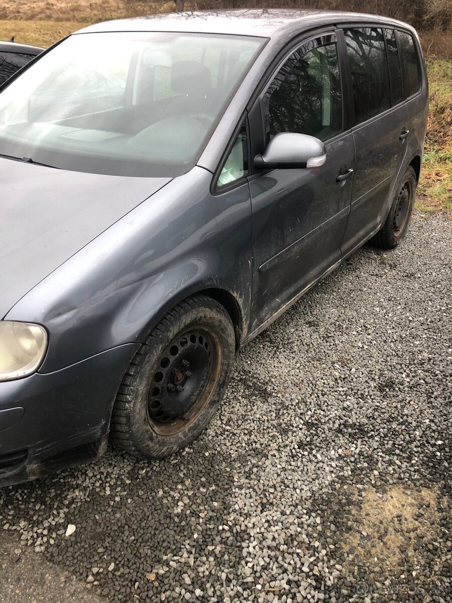 Rozpredám VW Touran 1.9 TDI 77kw - 3