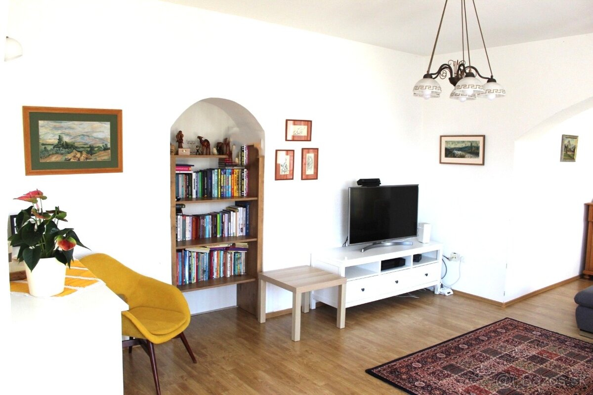 6 iz., GARÁŽ.S., 183 m2, Silvánová ul., Pezinok, 389 000,-€ - 3