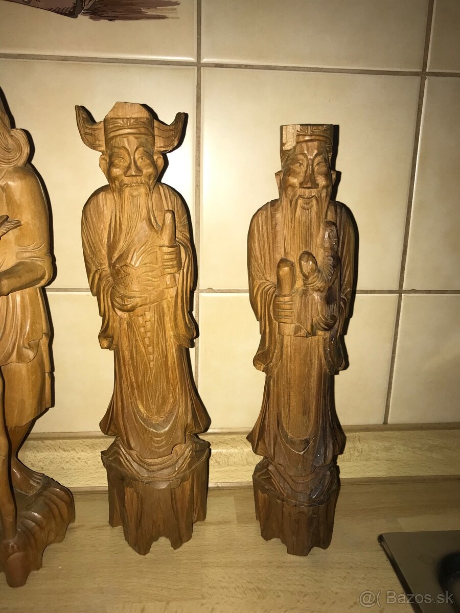 Drevené sošky. - 3