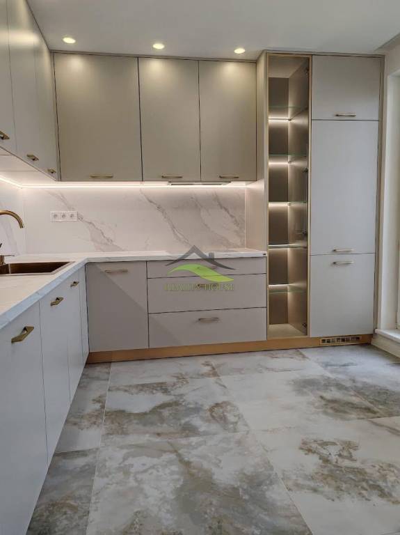 EXKLUZIVNE .... Luxusný 3 izbový byt na Hollého v Michalovc - 3