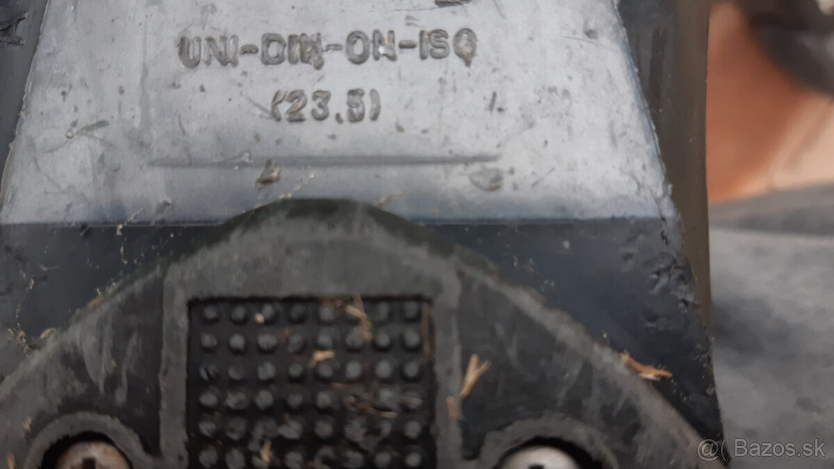 Predám detské lyžiarky Rossignol 23.5 - 3