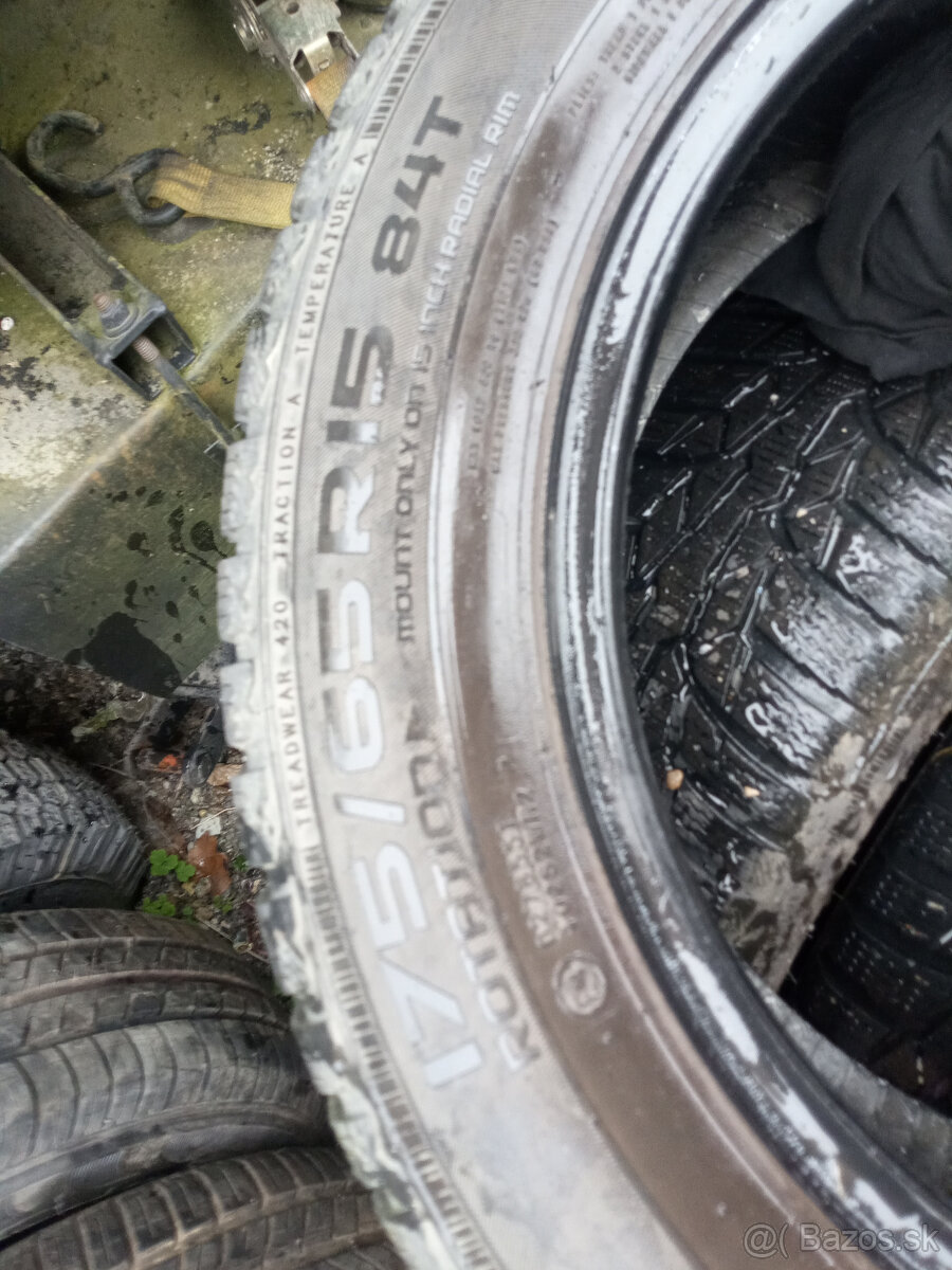 Predam zimne pneu Nokian 175/65 r15 - 3