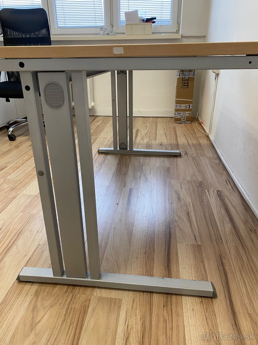 Kancelarsky stôl - 3