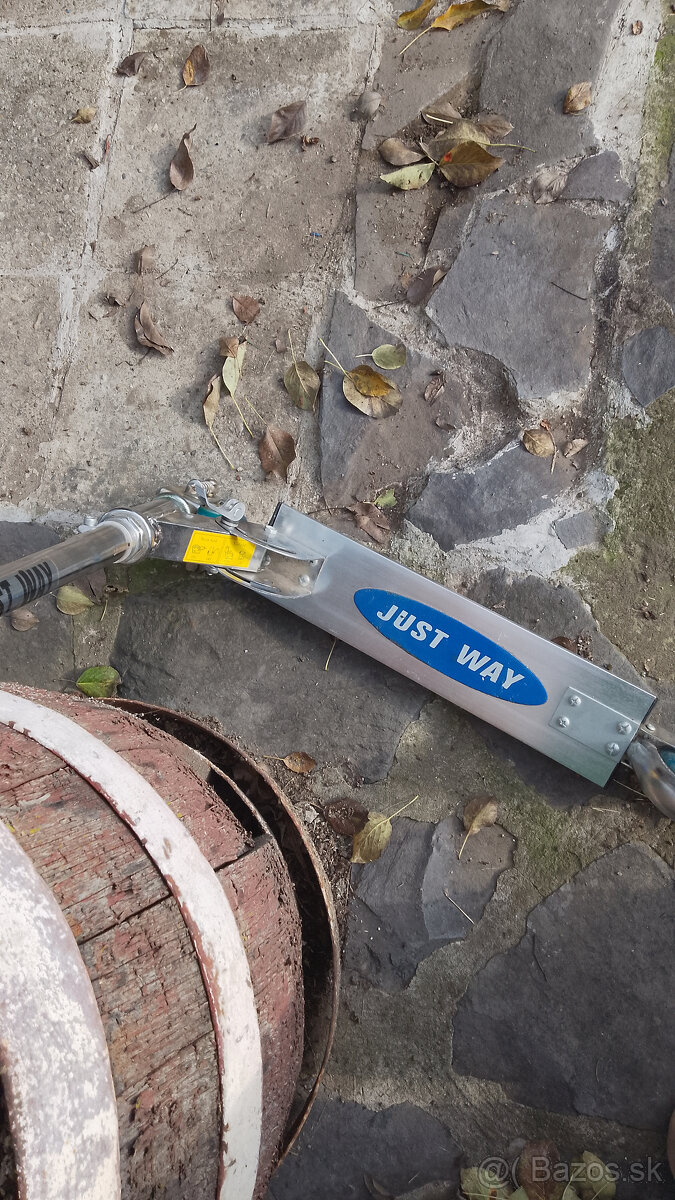 Predám kolobežku,hru petang - 3